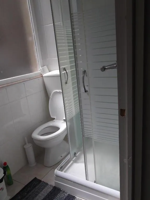 Low Cost Rooms Lissabon Hostel