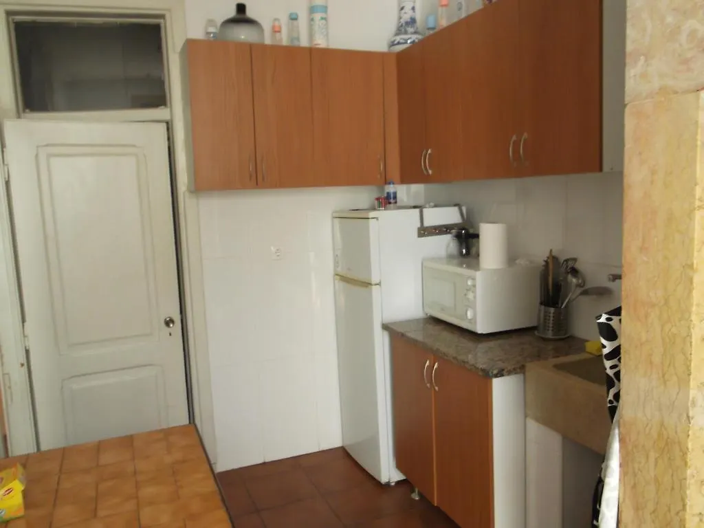 Low Cost Rooms Lisbon Hostel